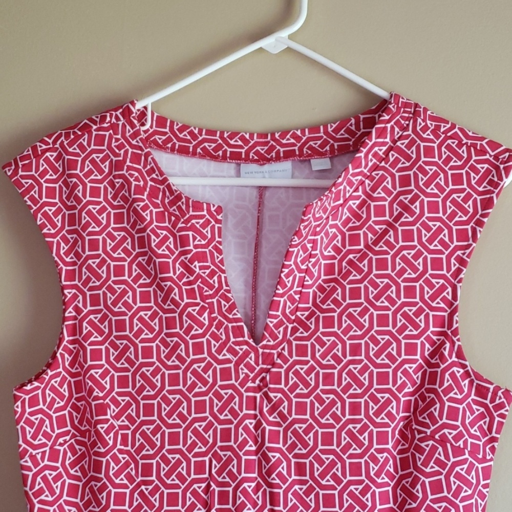 Dress - Picture 2 of 3